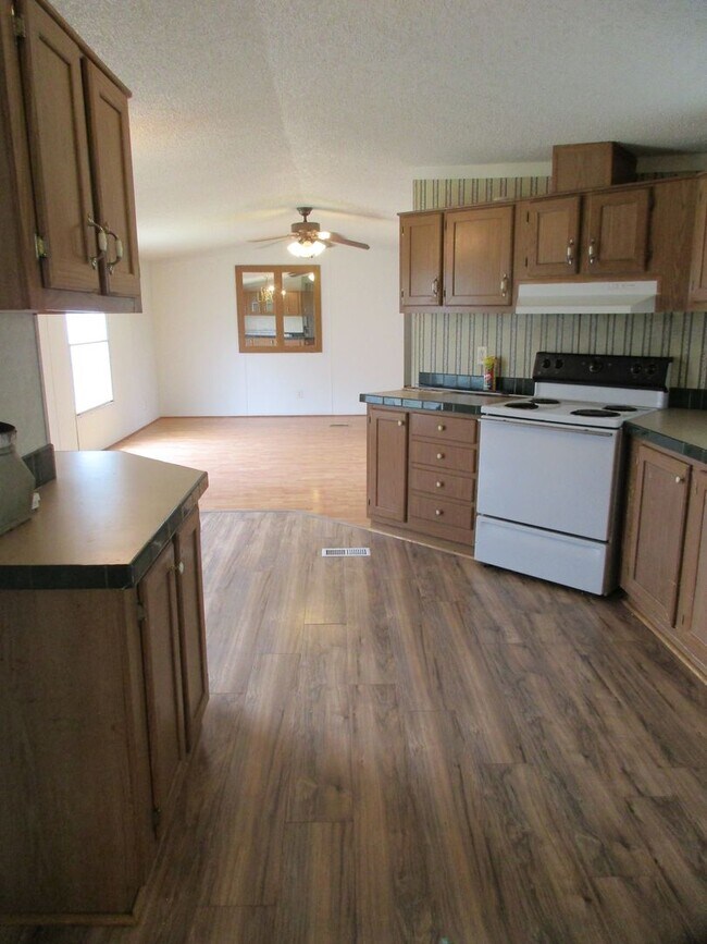 Photo - 3/2 Hoover Valley Doublewide