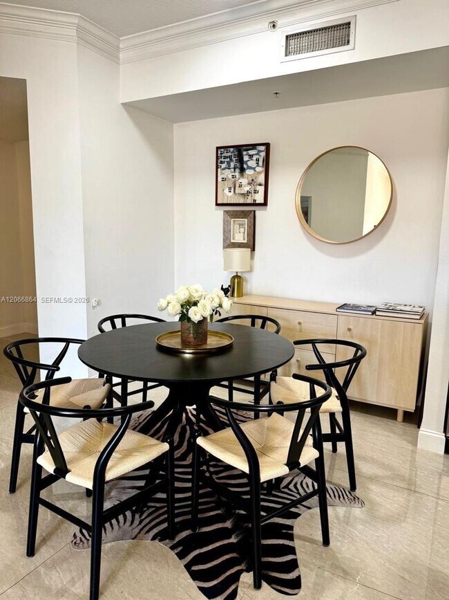 3001 NE 185th St Unit 225