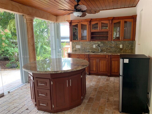 Photo - 3521 SW 23rd St Unidad 3521