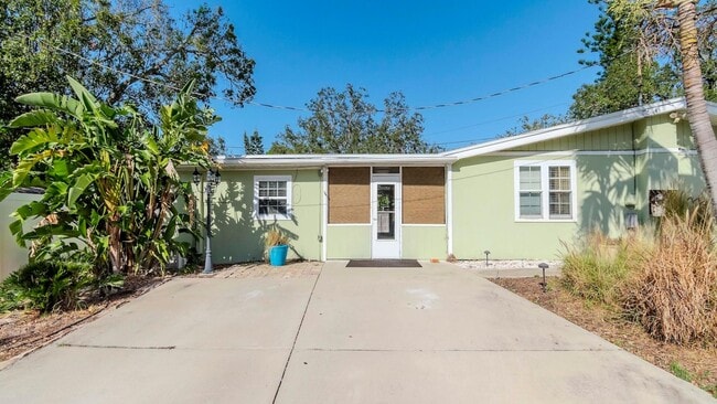 Photo - CLEAR675 Unit B