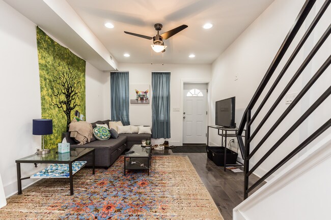 Photo - 1937 E Sergeant St