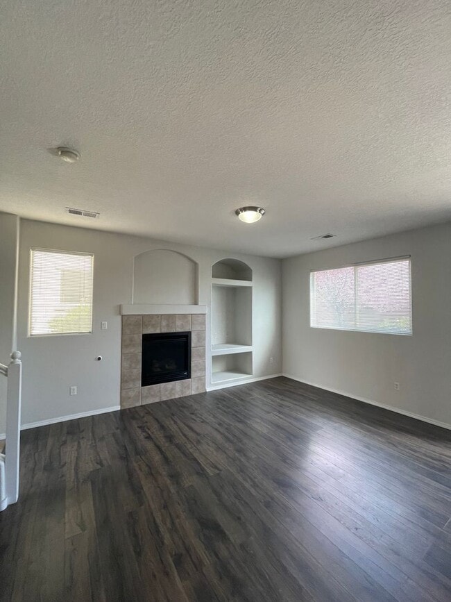 Photo - 2 bed 2.5 bath townhome located in a Gated Community in the Cabazon area!!