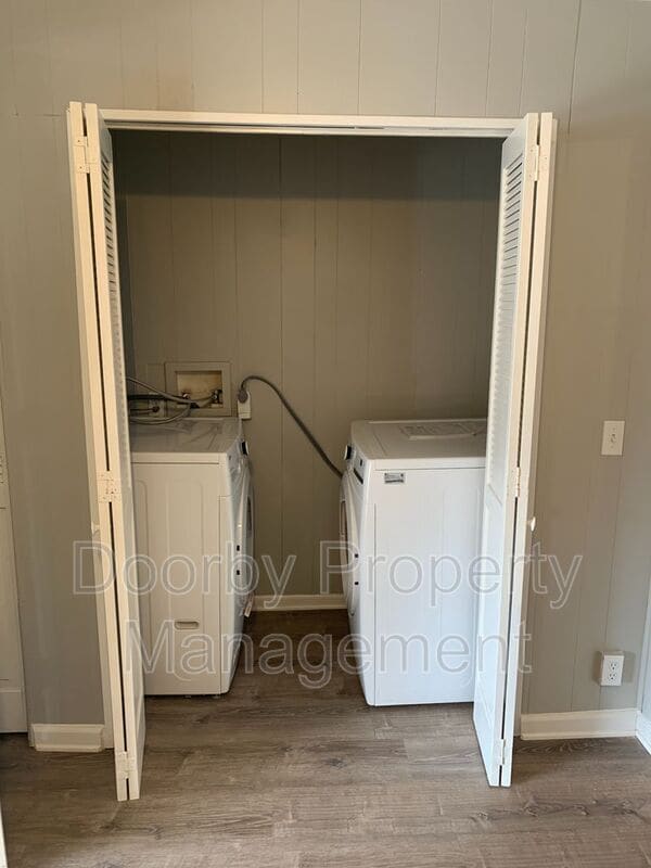 Photo - 1635 Dogwood Dr