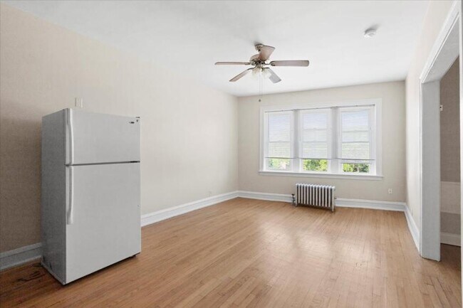 Photo - 0 bedroom in Chicago IL 60626 Unit 204