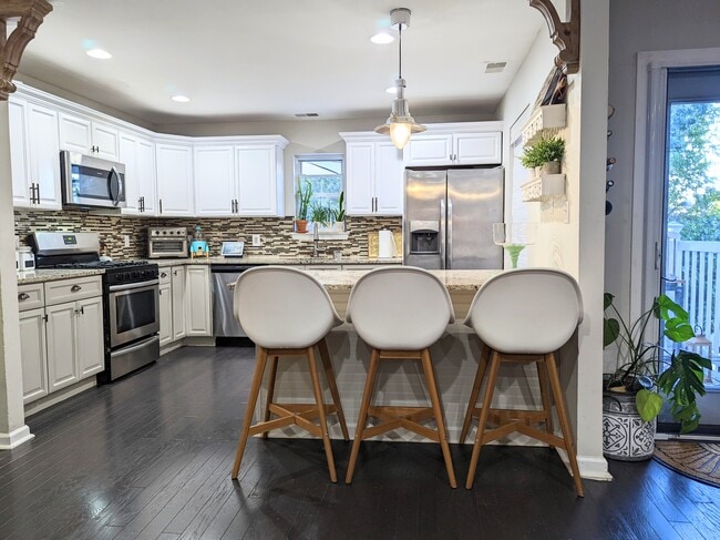 Photo - 119 Mt Prospect Ave Unit Main Level