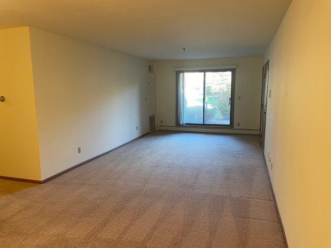 Photo - Greenfield Park Apartments