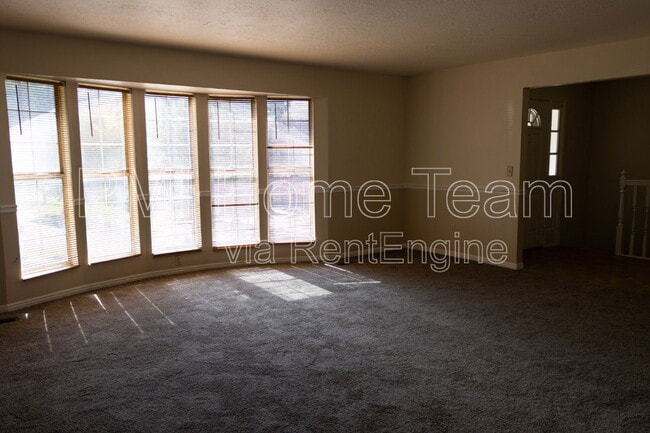 Photo - 5095 Taylor Ave