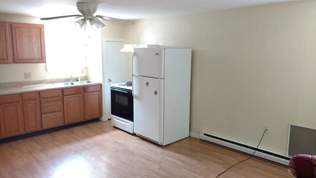Photo - S Main St Marysville Unit Apt F