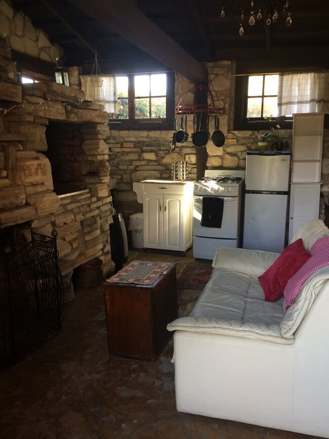 Photo - 6441 Via Colinita Unidad Stone house