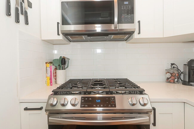 Photo - 1727 S Indiana Ave Condo Unit 316