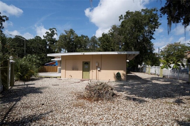 Photo - 905 SW 8th Ave