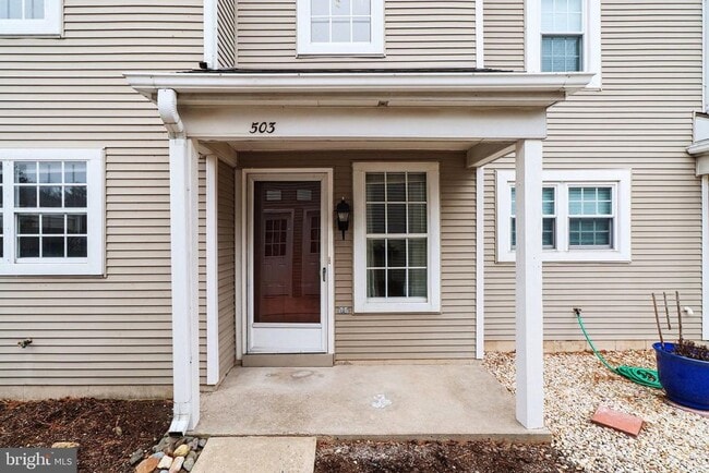 Building Photo - 503 Barrington Ct