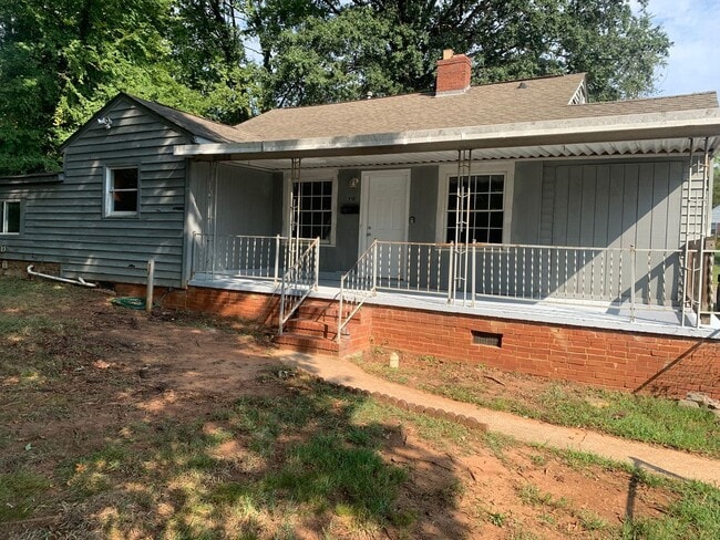 Building Photo - 1416 West Blvd