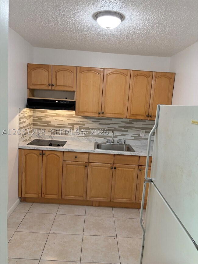 6980 NW 186th St Unit 3-525A