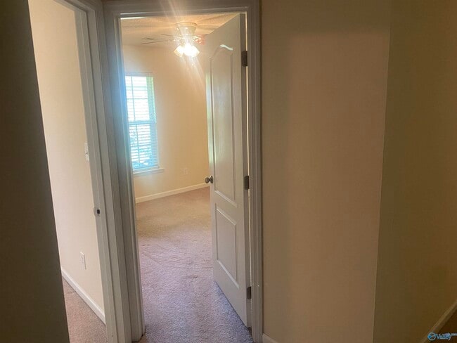 268 Shadow Ct SW