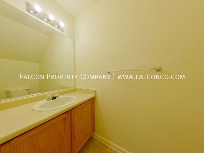 Photo - 2274 Saint Paul Dr