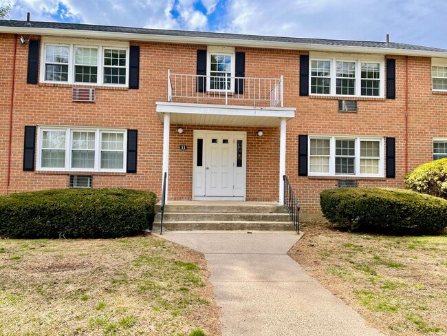 Building Photo - 5 Grandview Dr Unit 11D Rental