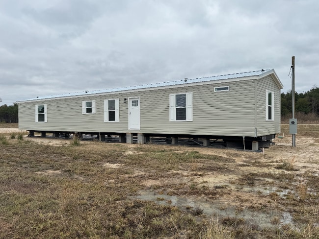 Photo - 324 Patriot Ln