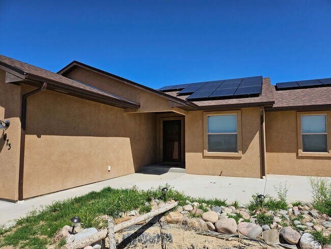 Photo - ALL PROSPECTIVE TENANTS MUST SUBMIT A $58 ...