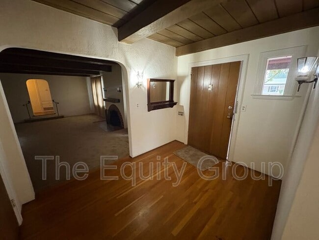 Photo - 1801 Riverside St