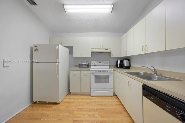 Photo - 3700 N 56th Ave Condo Unit 1031