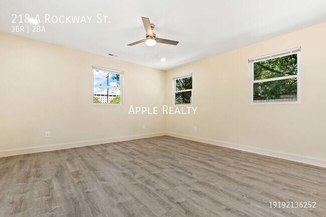 Photo - 218 W Rockway St