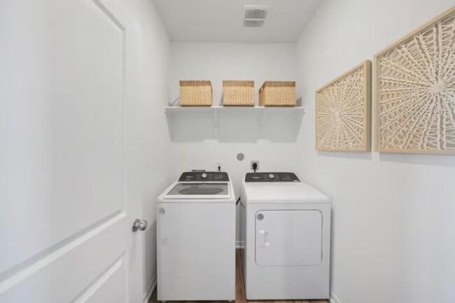 Photo - 7123 Glennwick Grv Ln