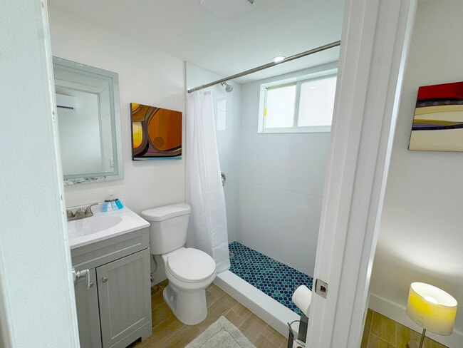 Photo - 2250-2270 Southeast 5th Street-SI ID1512919P Unit SI ID1512919P