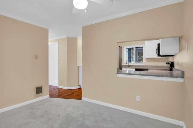 Photo - 11102 NE 125th Ln