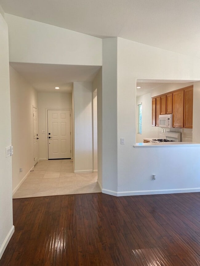 Photo - East Roseville - Near Olympus Point - 3 Bdrm, 2 Bath