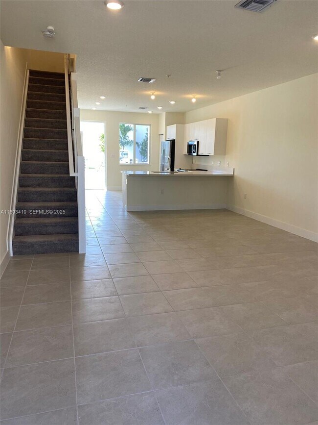 Photo - 10250 NW 66th St Unit 103