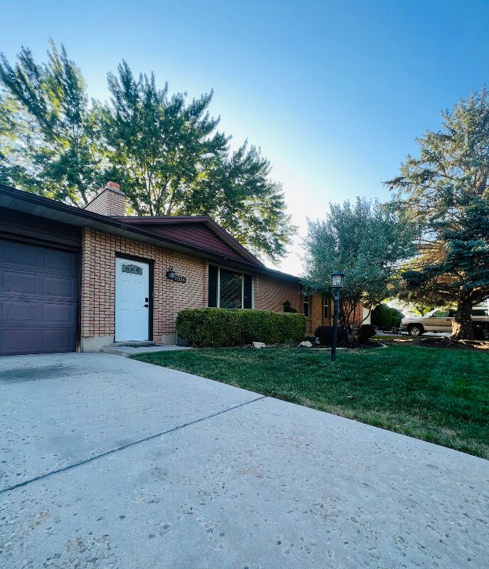 Photo - 12134 Mill Ridge Rd House