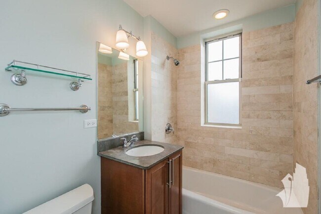 Photo - 3451 N Wolcott Ave Unit # 02