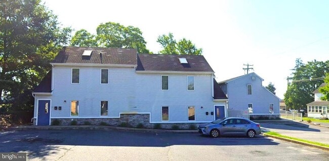 Building Photo - 809 Hanson St Unit A
