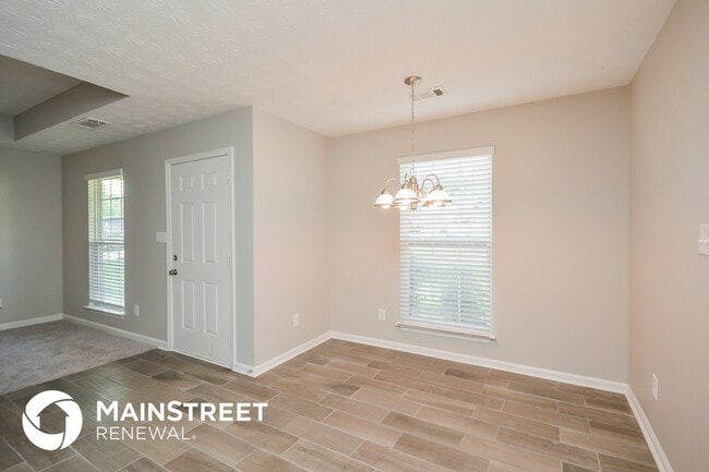 Photo - 1040 Overlook Dr