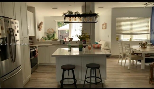 Photo - 7662 N Southwood Cir