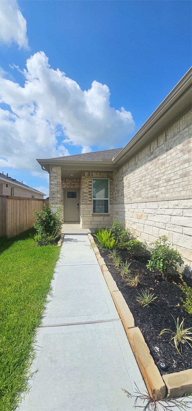 Photo - 29215 Farmhouse Ests Dr