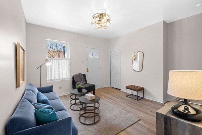 Photo - FULLY UPDATED 2 BR, 1 BA Single Family Home in Edgewood - SHARP!