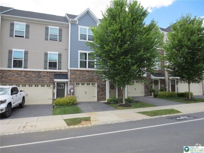 Building Photo - 2407 Cook Dr Rental