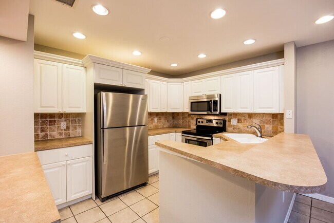 Photo - 10907 Meadow Lark Cove Dr