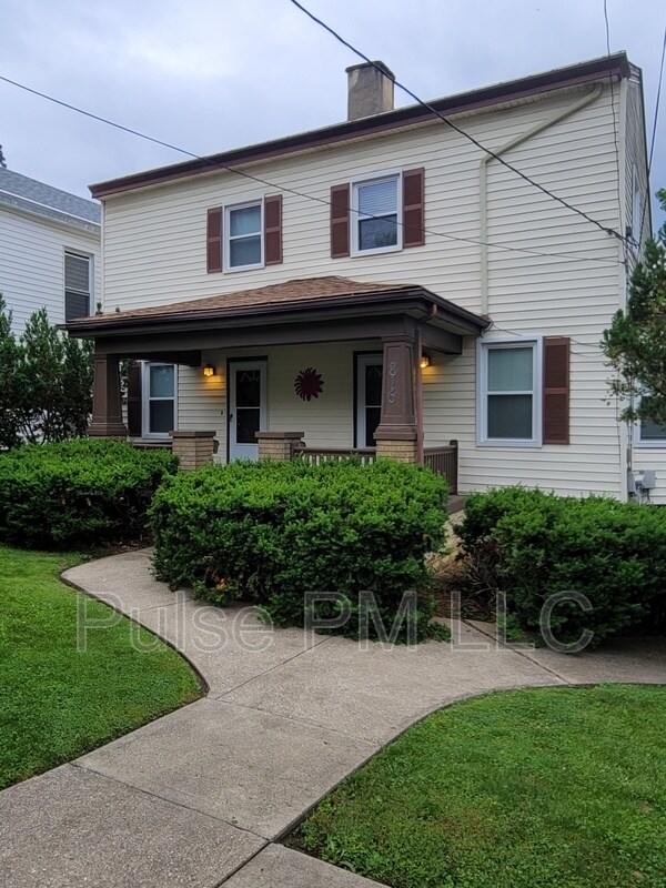 Building Photo - 816 Montague Rd Unit U1 Right Side Rental