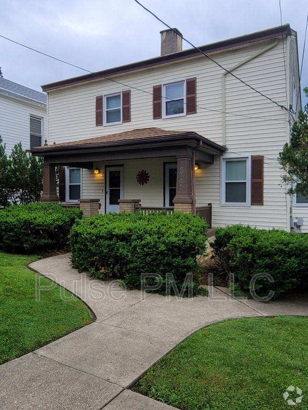 Building Photo - 816 Montague Rd Unit U2 Left Side Rental