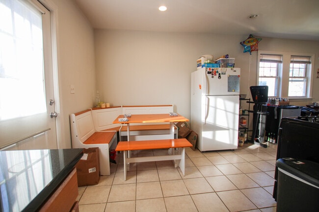 Photo - 58 Turner St Unit 2