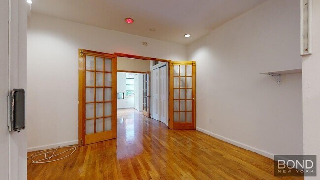 Photo - 96 Third Avenue Apartment Unit 2F