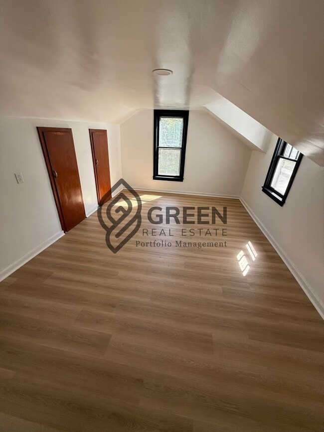 Photo - 735 N Schuyler Ave Unit 735 N Schuyler Ave  1