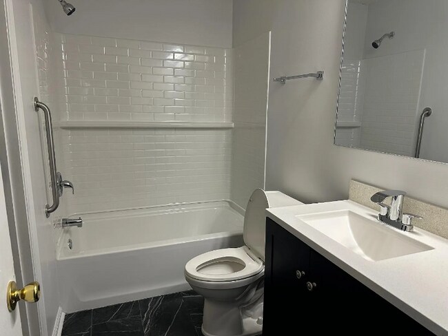 Photo - 4300 Mantua Way