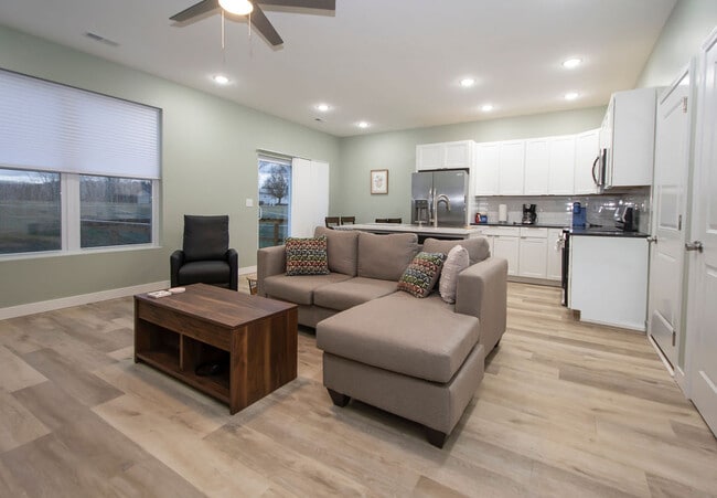 Photo - 2014 Cherry St