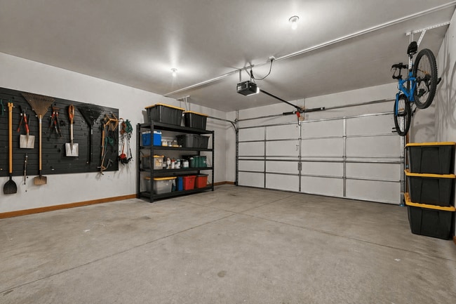 Woodland Creek Townhomes - Saginaw, MI