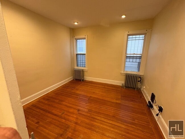 Photo - Park Hill Ave, YONKERS, Unit 1