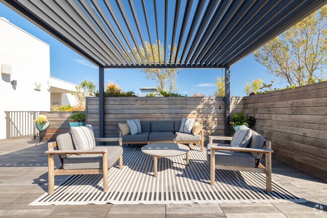 Azotea - Frame Mar Vista